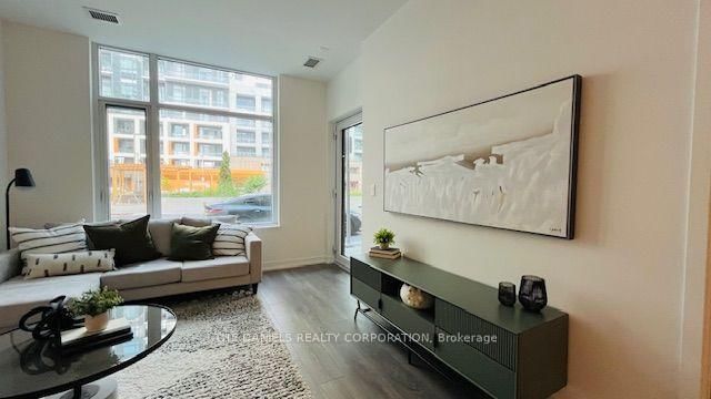 120 - 8 Beverley Glen Boulevard