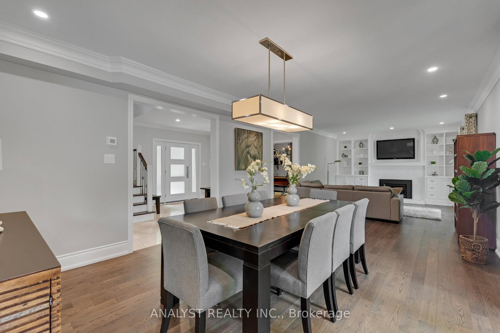 Detached House sold at 20 Fenyrose Crescent, Vaughan, Ontario, L4L 7B3 - East Woodbridge - MLS: N13712540