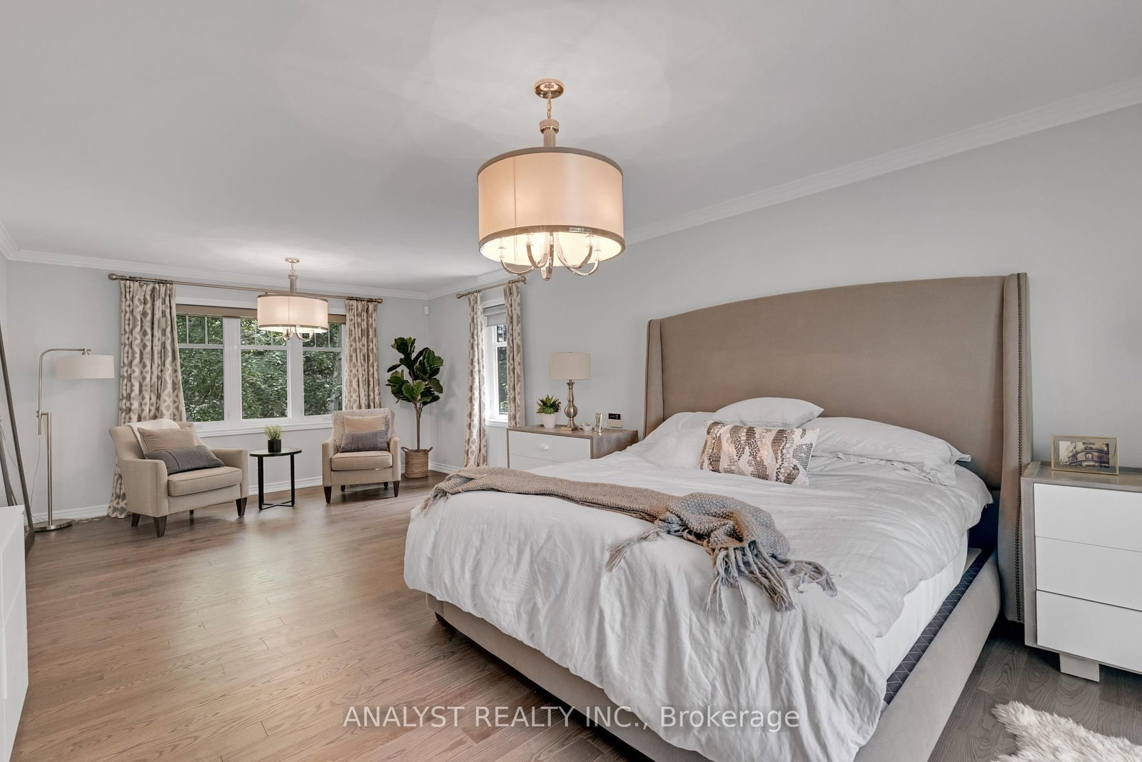 Detached House sold at 20 Fenyrose Crescent, Vaughan, Ontario, L4L 7B3 - East Woodbridge - MLS: N13712540