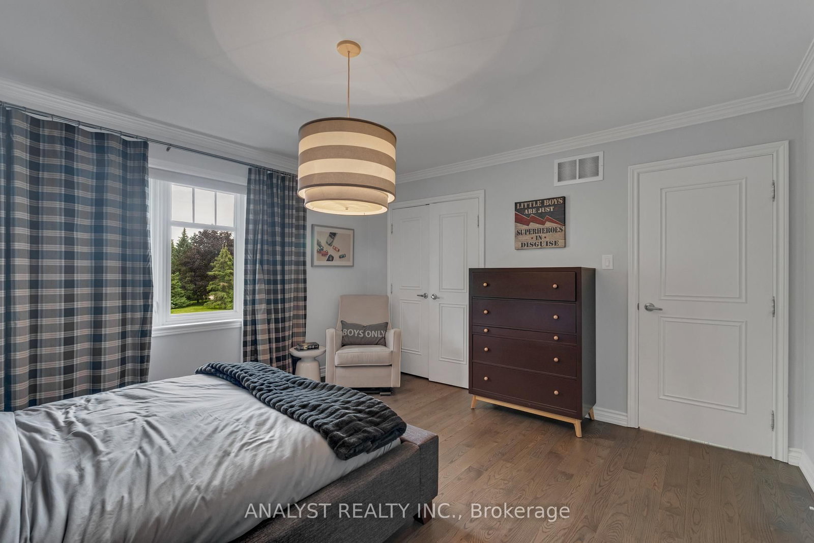 Detached House sold at 20 Fenyrose Crescent, Vaughan, Ontario, L4L 7B3 - East Woodbridge - MLS: N13712540