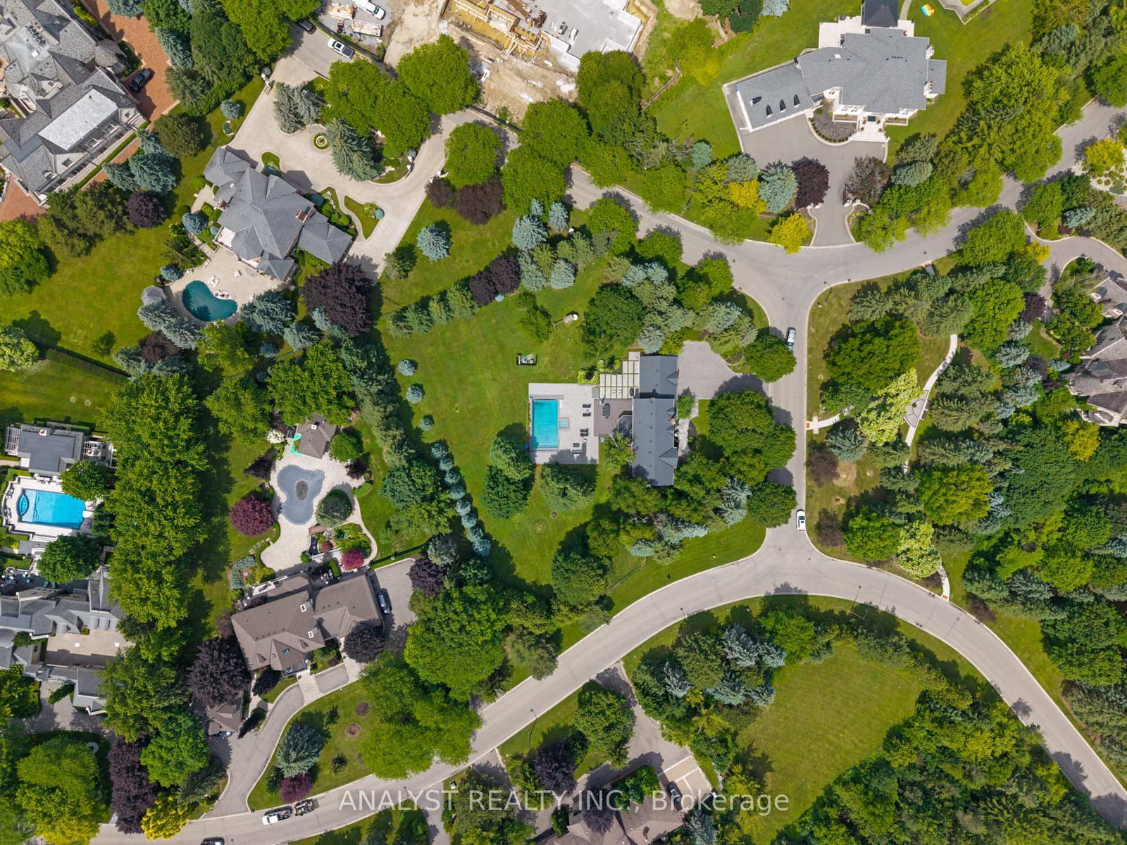 Detached House sold at 20 Fenyrose Crescent, Vaughan, Ontario, L4L 7B3 - East Woodbridge - MLS: N13712540