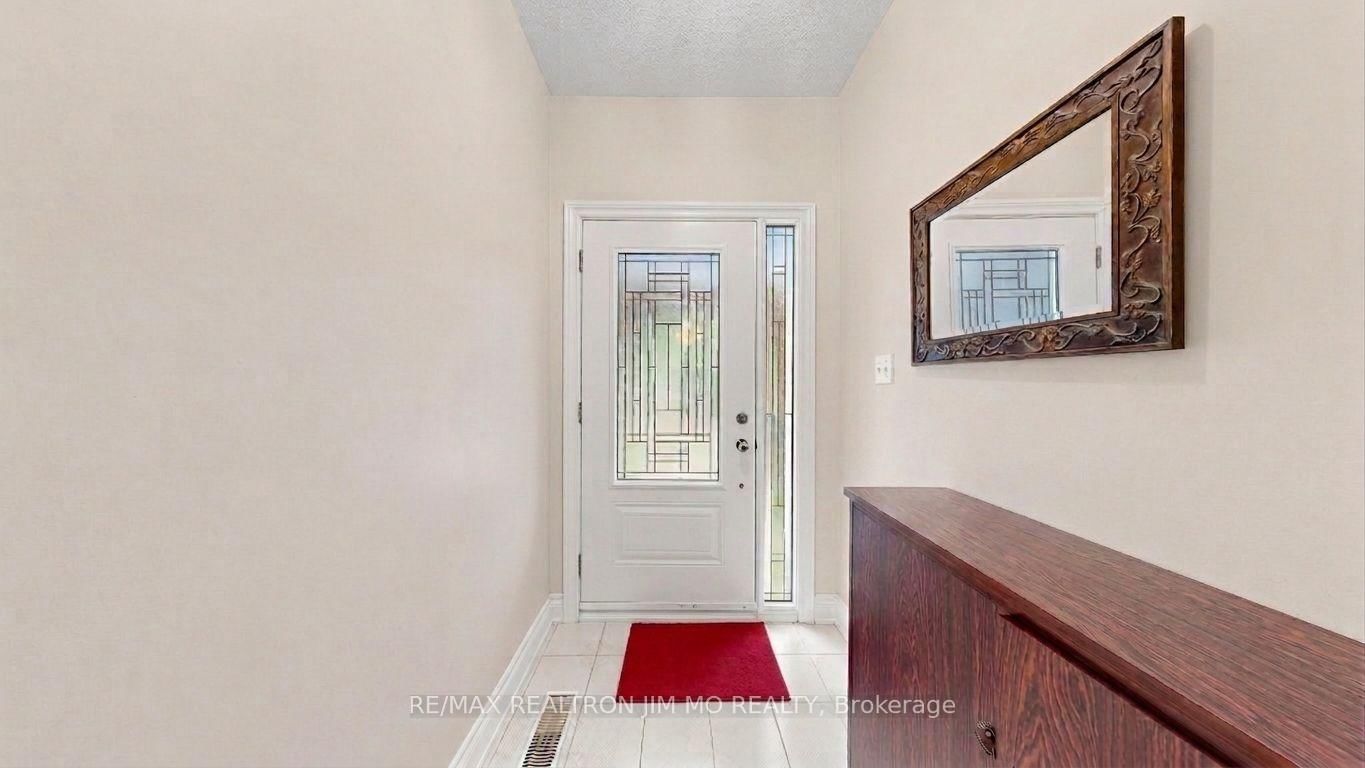 211 Risebrough Circuit • Markham, ON photo 24