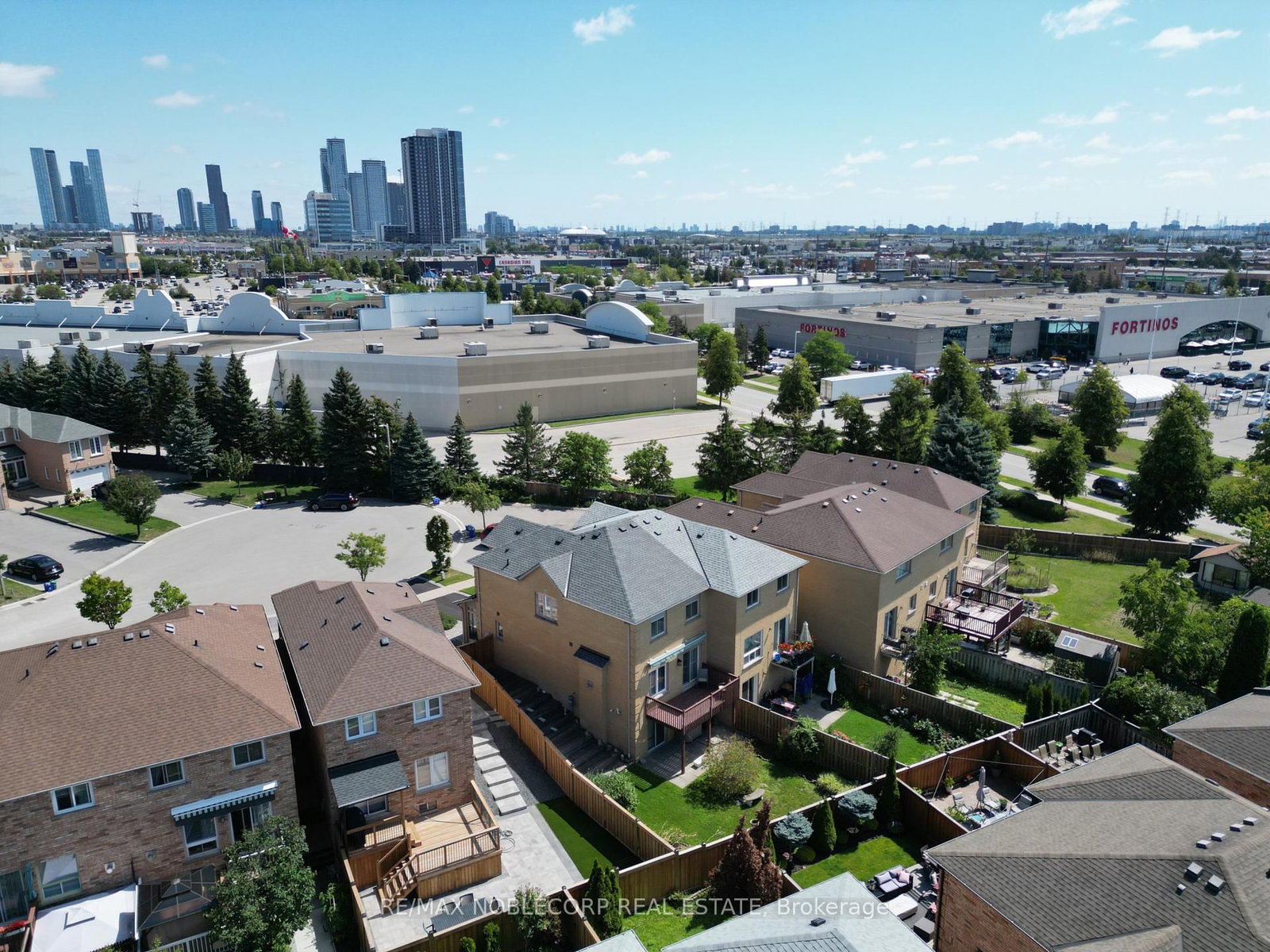 28 Opera Place • Vaughan, ON photo 12