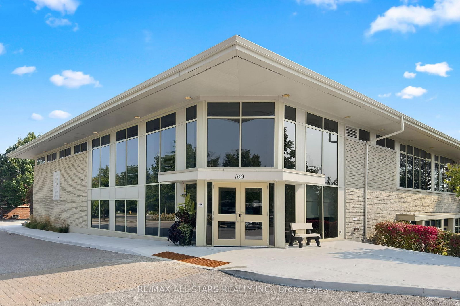 16 Kingfisher Cove Way • Markham, ON photo 38