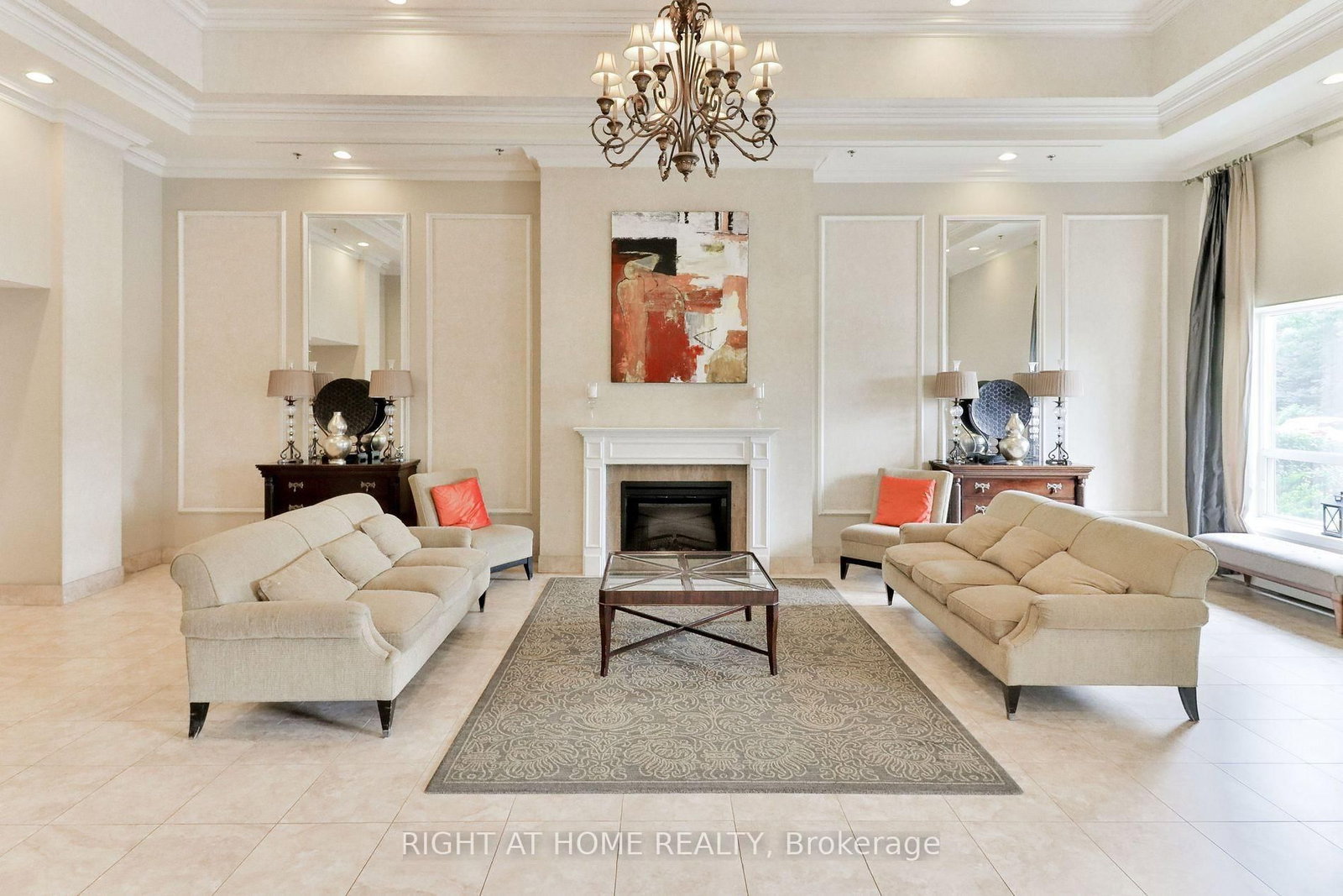 305 - 8 Maison Parc Court, Vaughan 4