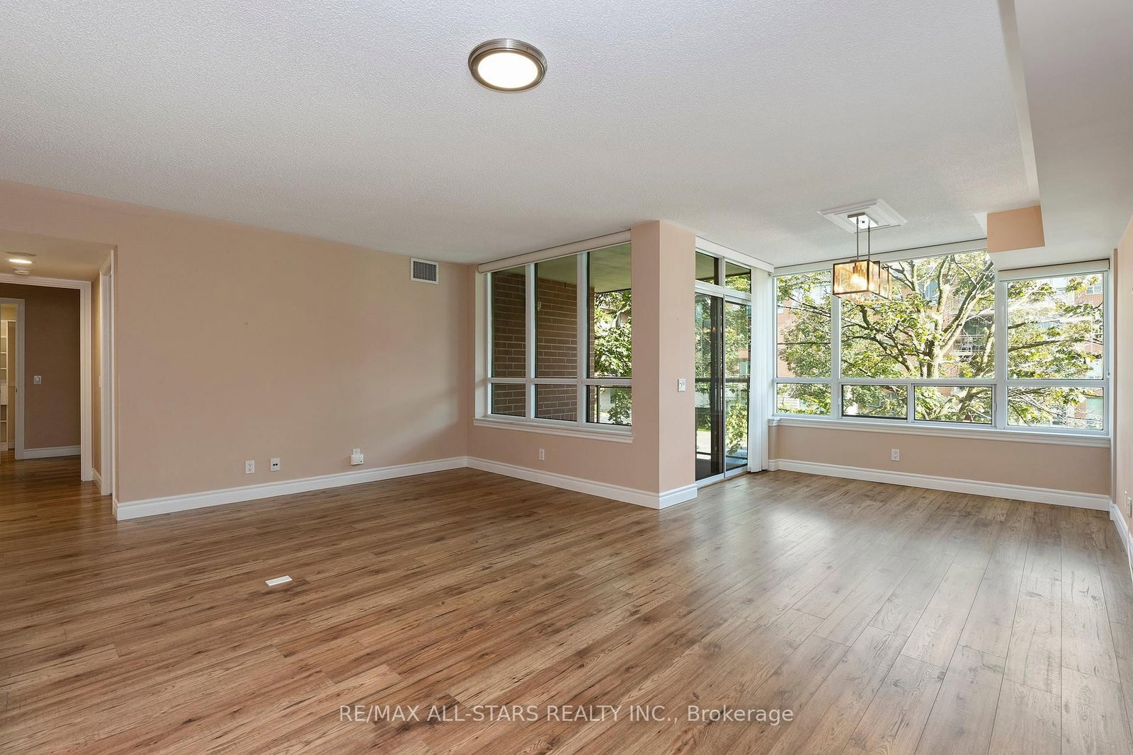 50 The Boardwalk Way • #211 • Markham, ON photo 12