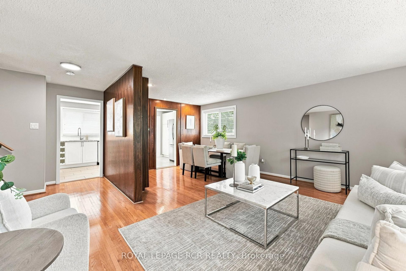 101 Hill Drive • Aurora, ON photo 11