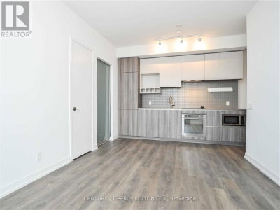 4012 - 898 Portage Pkwy - Photo 1
