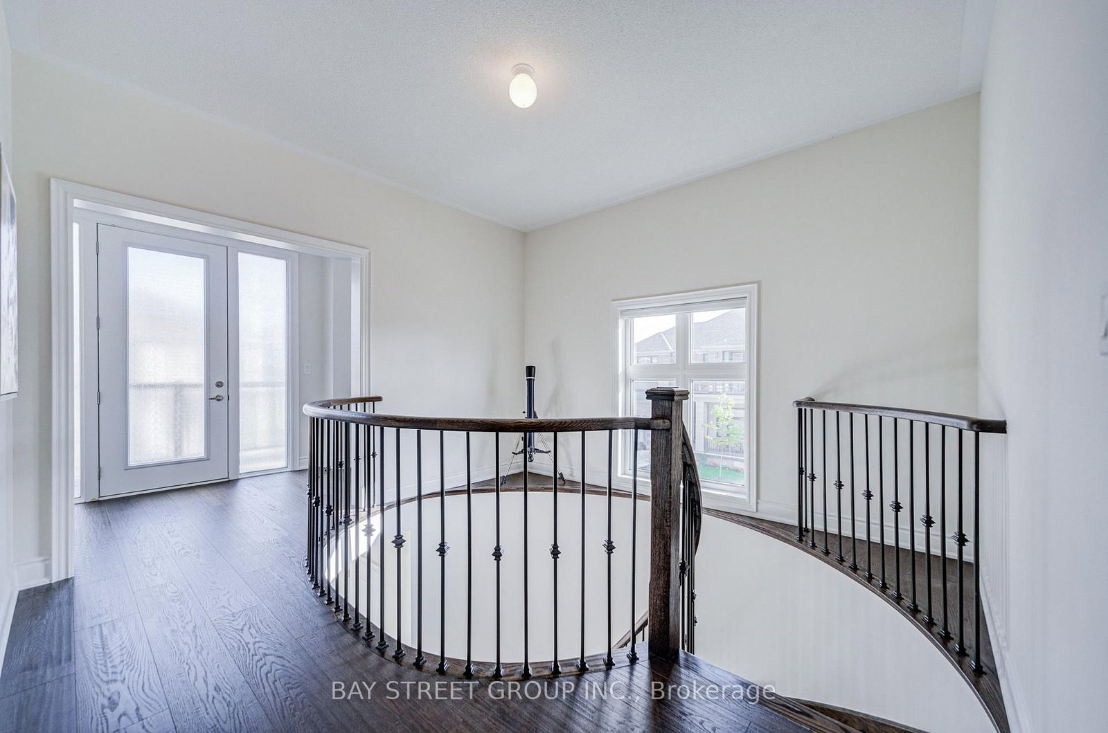 27 Hearthwood Gate • Whitchurch-Stouffville, ON photo 28