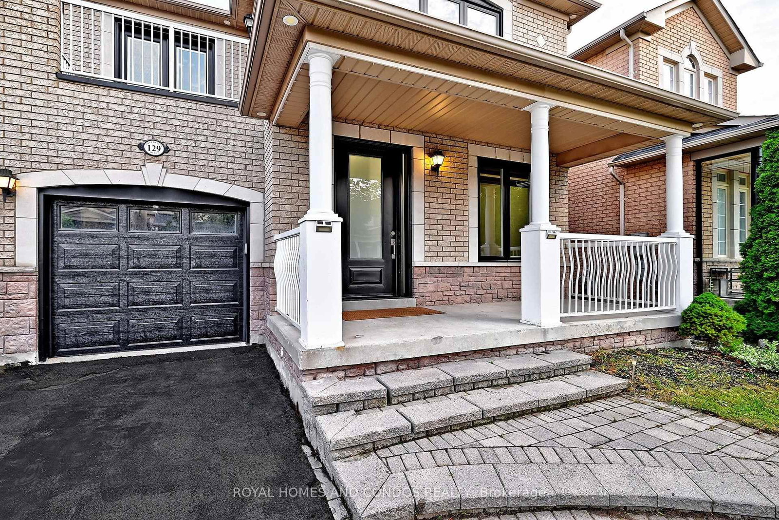 129 Saint Damian Avenue • Vaughan, ON photo 2