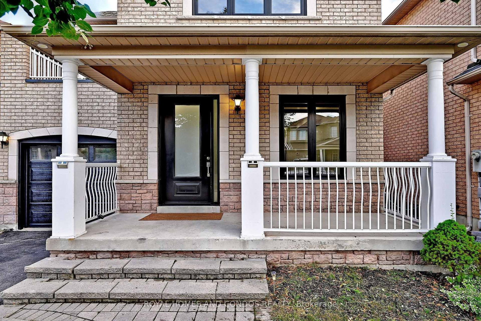 129 Saint Damian Avenue • Vaughan, ON photo 3