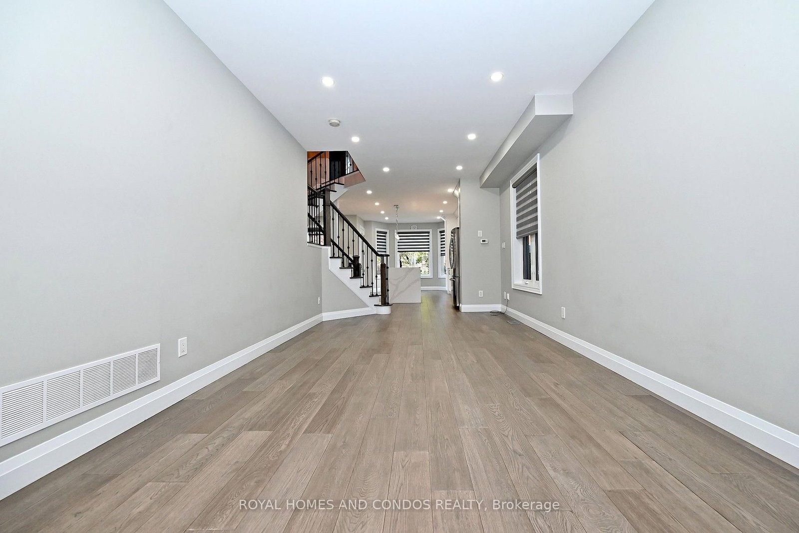 129 Saint Damian Avenue • Vaughan, ON photo 5