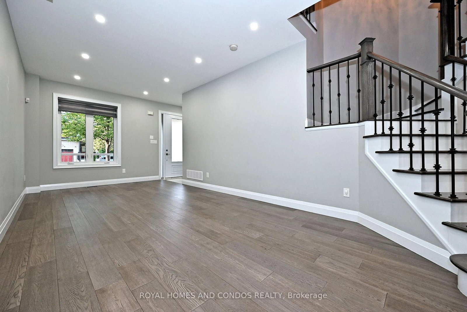 129 Saint Damian Avenue • Vaughan, ON photo 6
