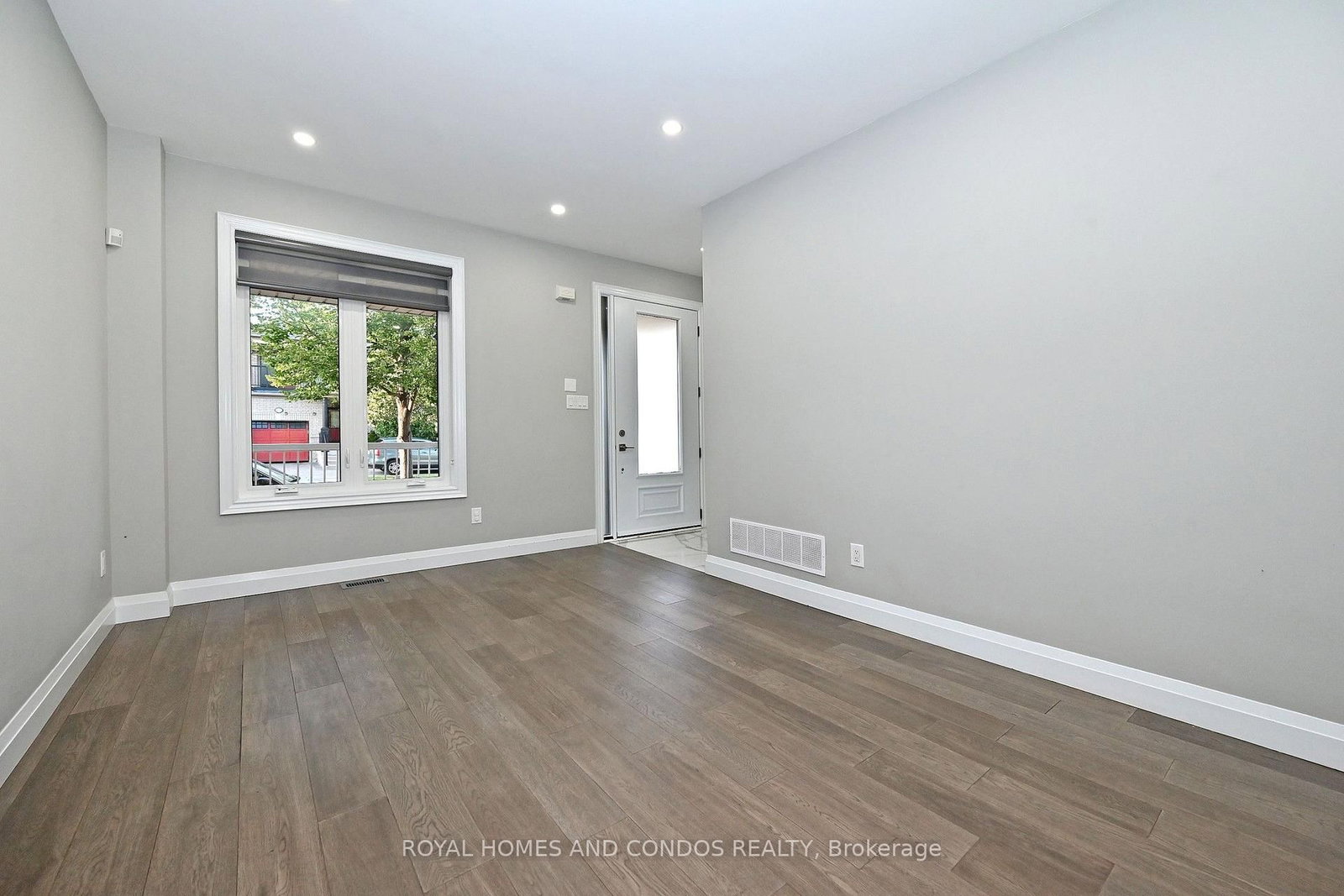 129 Saint Damian Avenue • Vaughan, ON photo 8