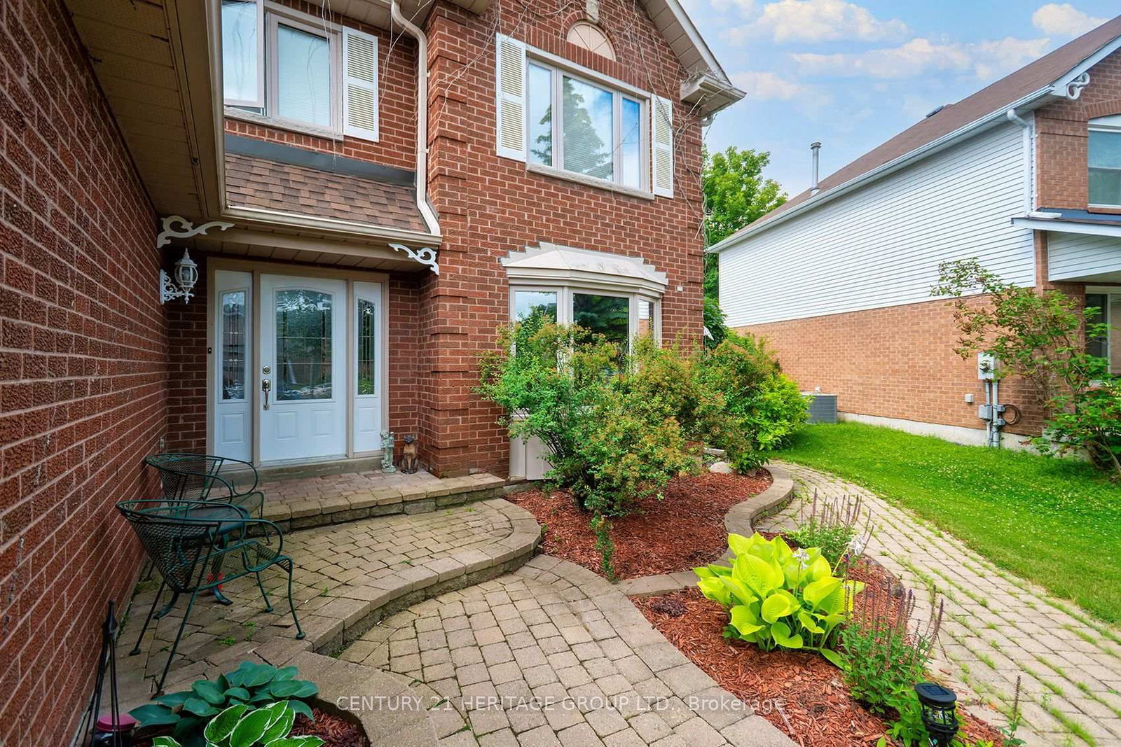 55 Chartwell Crescent • Georgina, ON photo 3