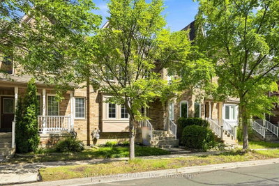 16 White's Hill Avenue • Markham, ON photo 2