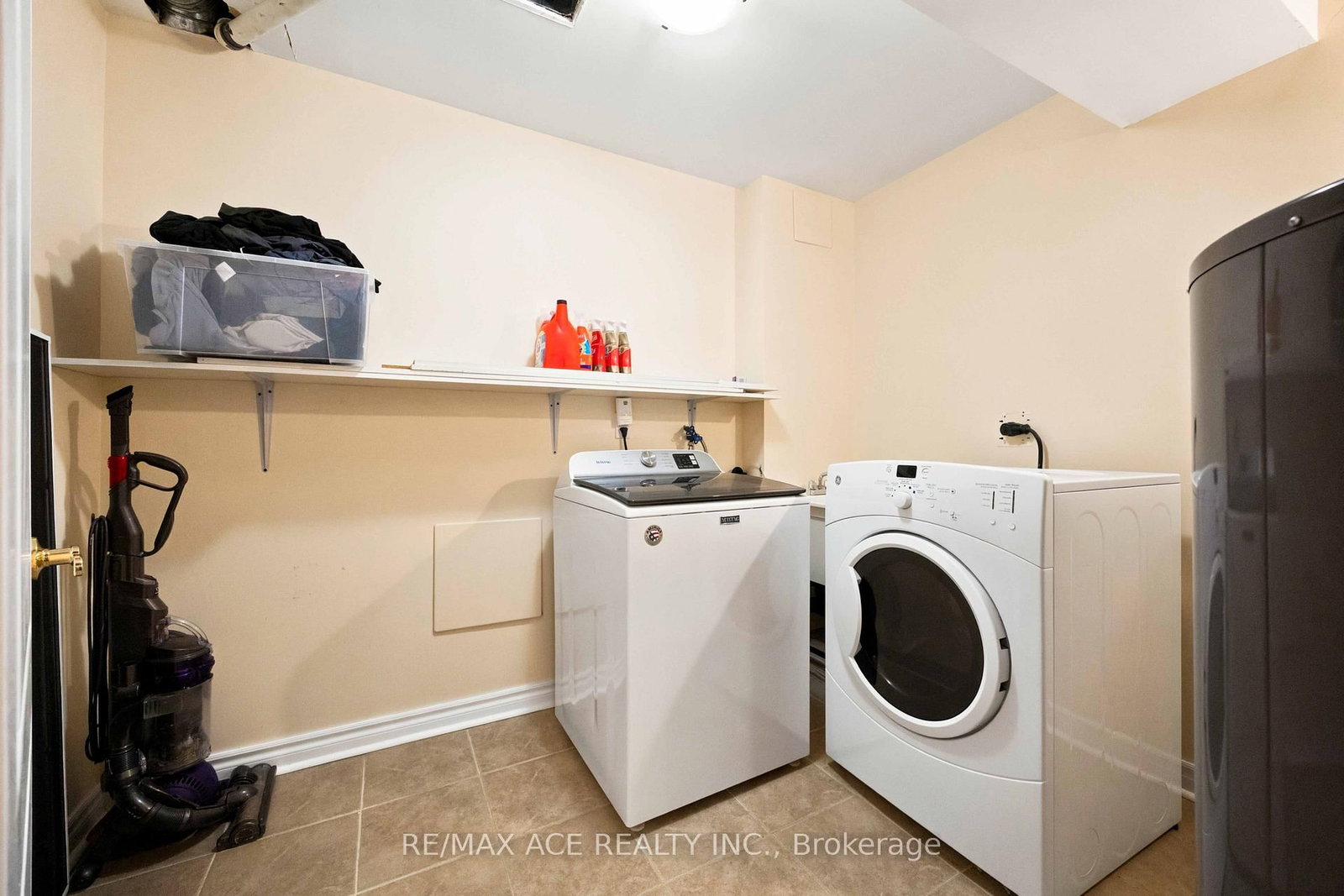 16 White's Hill Avenue • Markham, ON photo 24