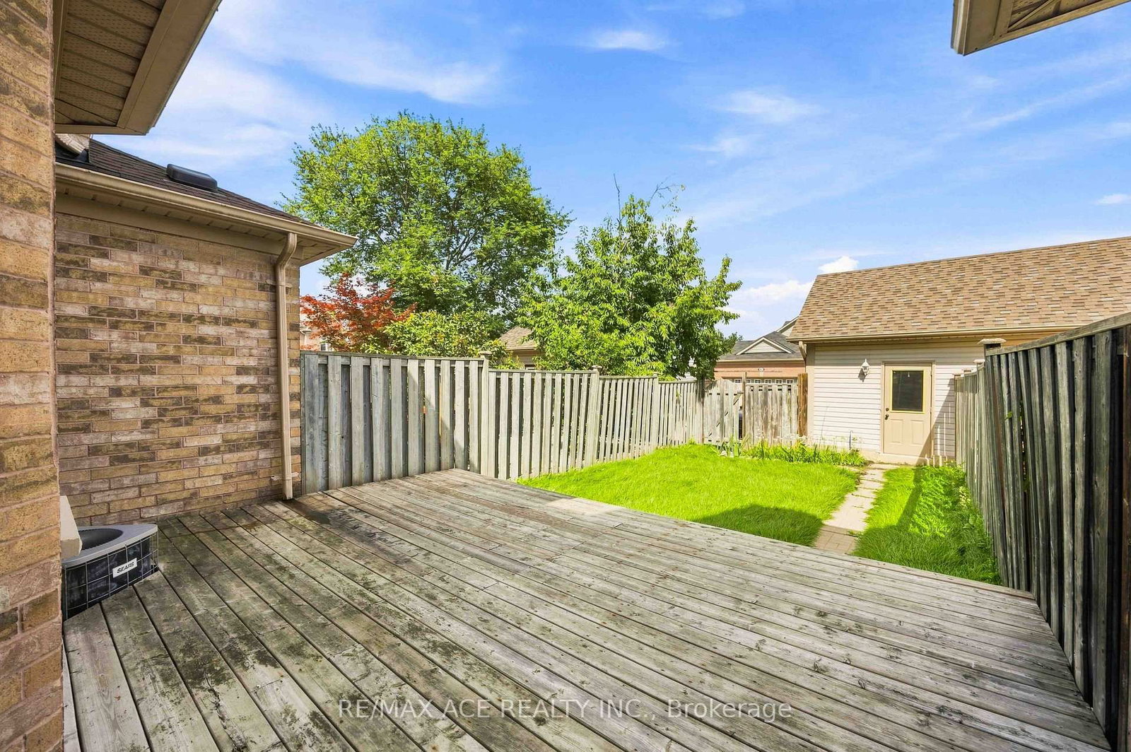 16 White's Hill Avenue • Markham, ON photo 26