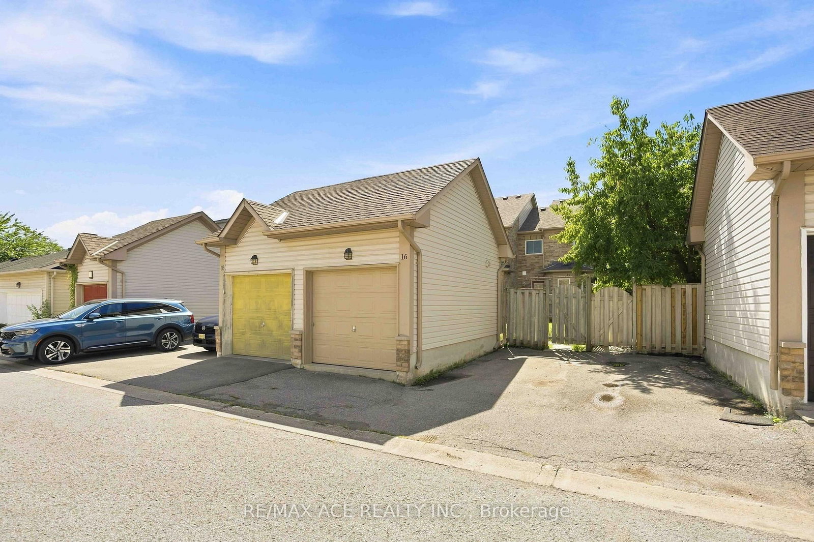 16 White's Hill Avenue • Markham, ON photo 27