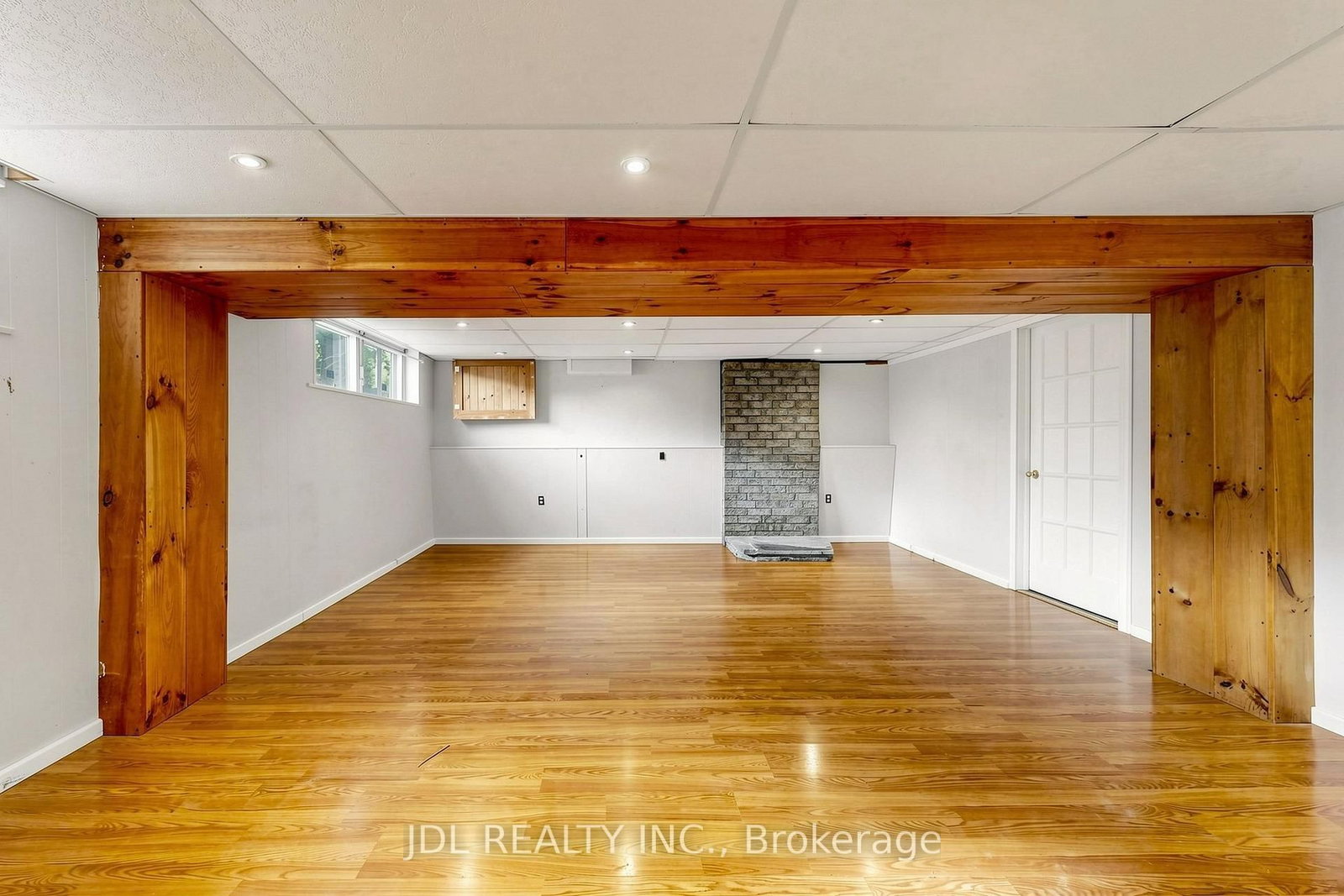 105 Park Avenue • Newmarket, ON photo 22
