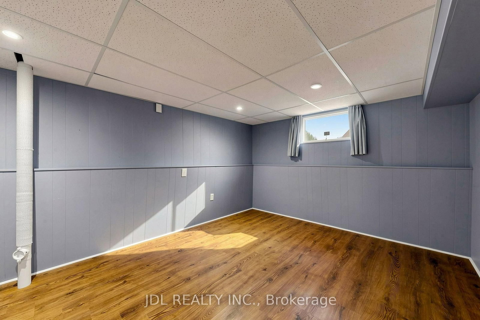 105 Park Avenue • Newmarket, ON photo 25