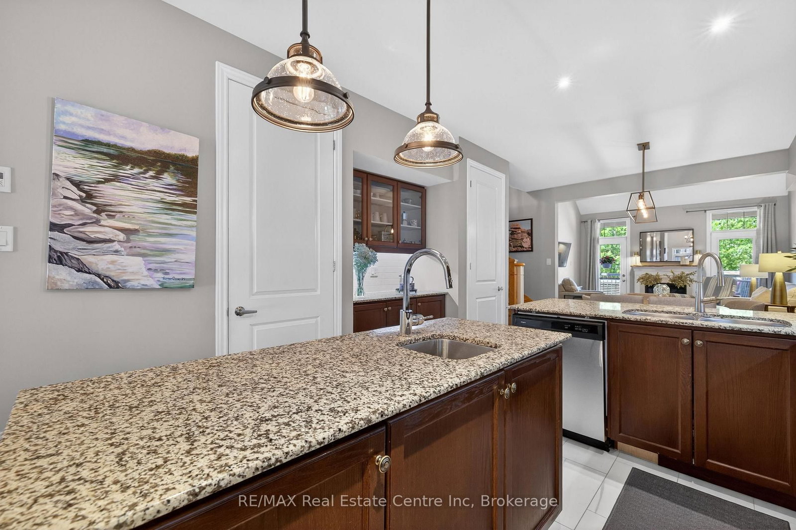 42 Courting House Place • Georgina, ON photo 8