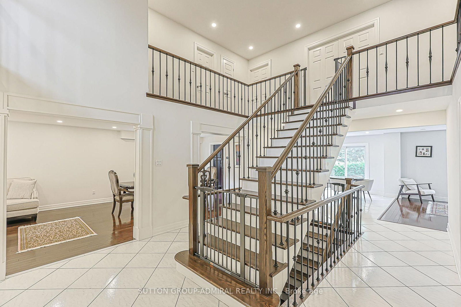 62 Pickett Crescent • Richmond Hill, ON photo 4