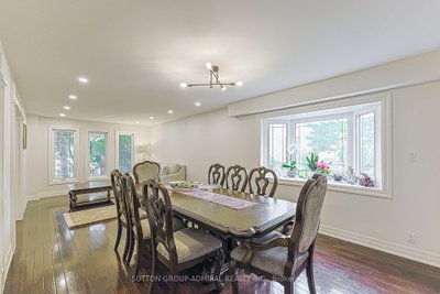 62 Pickett Crescent • Richmond Hill, ON photo 8