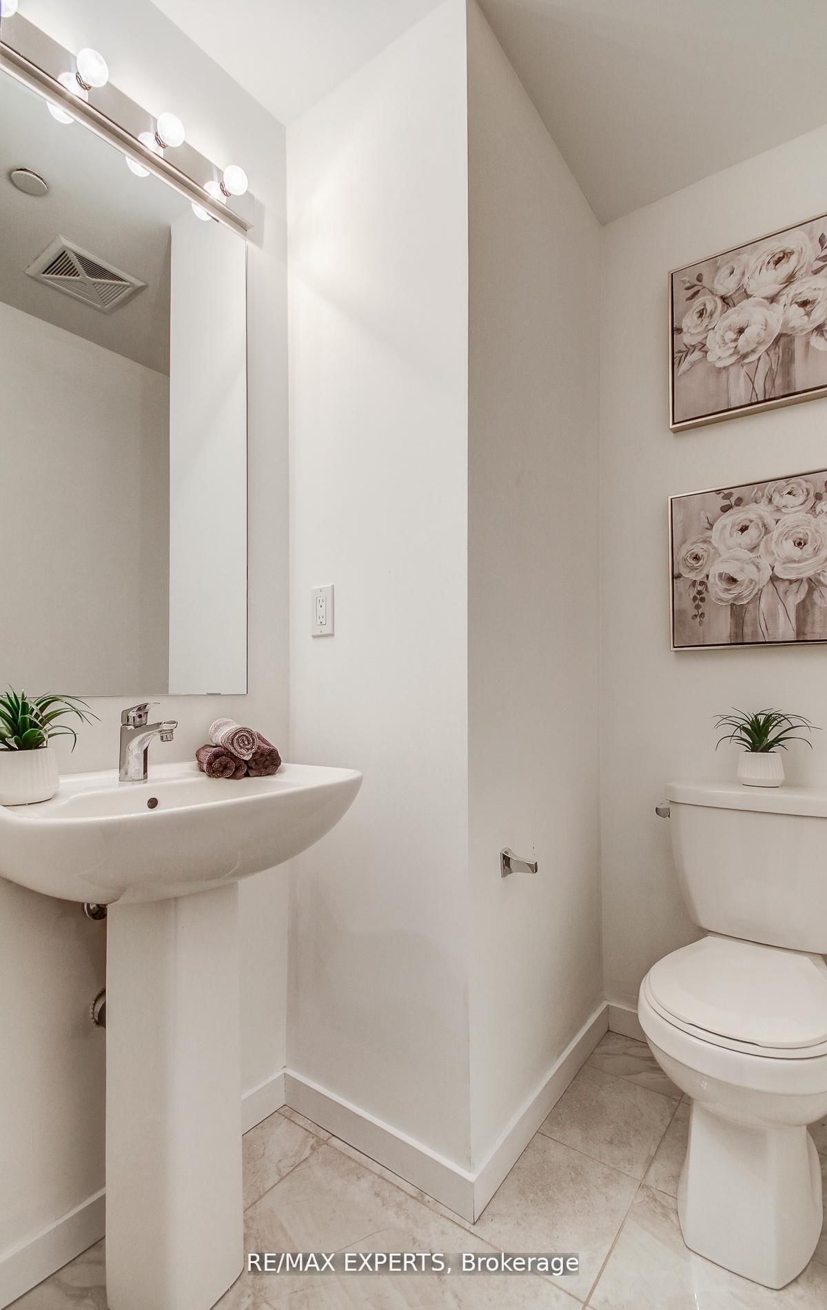 300 Alex Gardner Circle • #61 • Aurora, ON photo 15