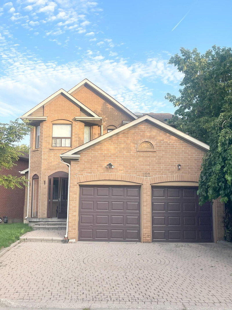 122 Mc Cabe Crescent