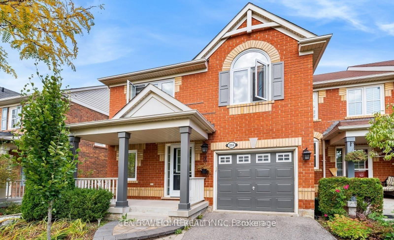255 Chilcott Crescent