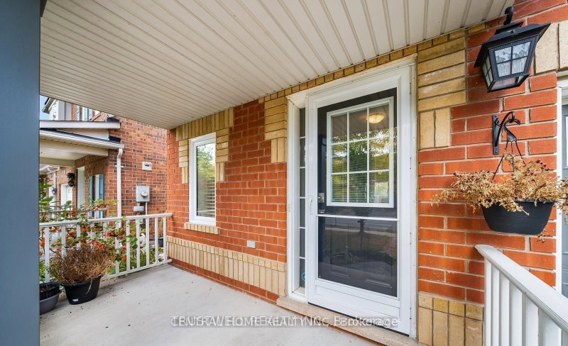 255 Chilcott Crescent