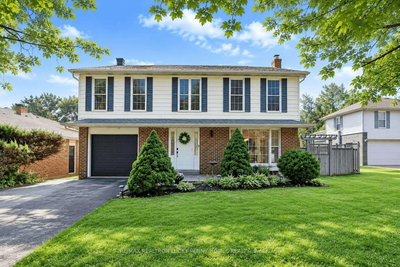 Detached House for sale at 38 Walkerton Drive, Markham, Ontario, L3P 1H8 - Bullock - MLS: N13714134