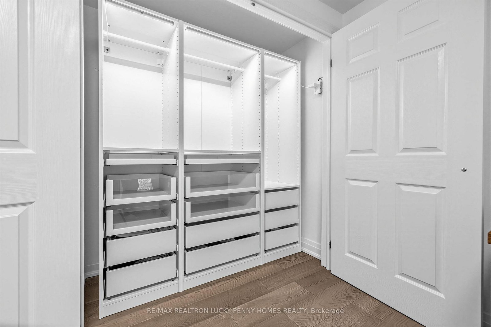 38 Walkerton Drive • Markham, ON photo 24