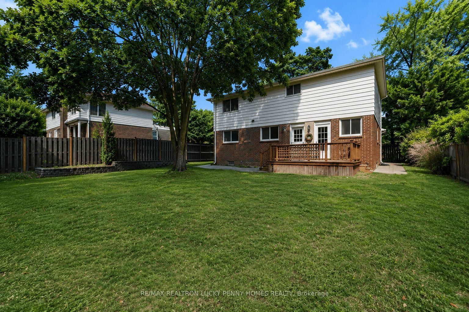 38 Walkerton Drive • Markham, ON photo 34