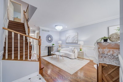 25 Rachel Crescent • Markham, ON photo 5