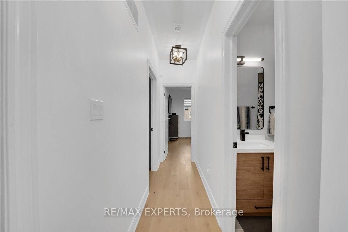 320 Barons Street • Vaughan, ON photo 21