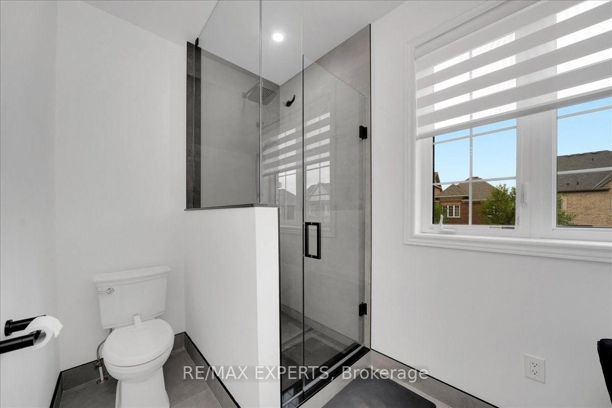 320 Barons Street • Vaughan, ON photo 24