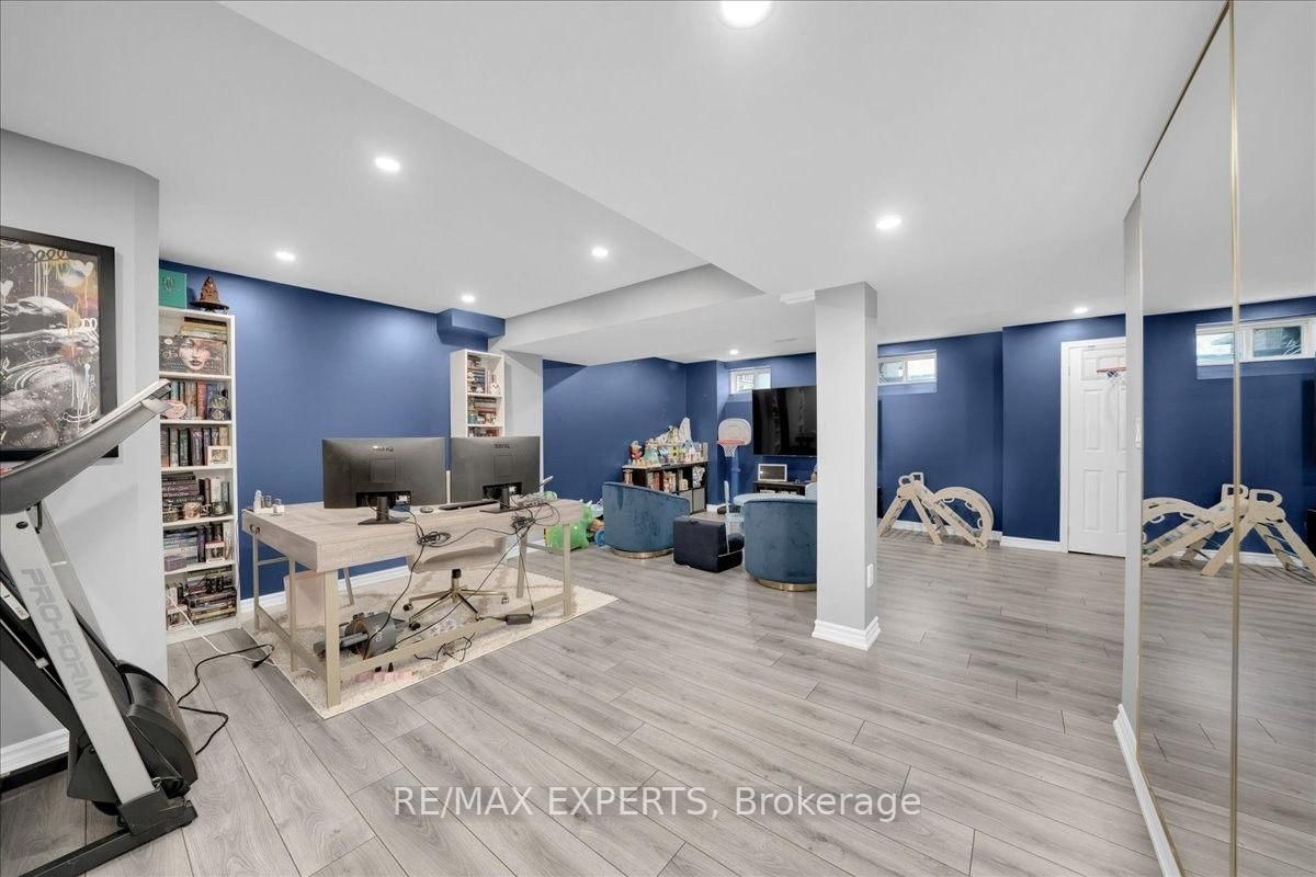 320 Barons Street • Vaughan, ON photo 32