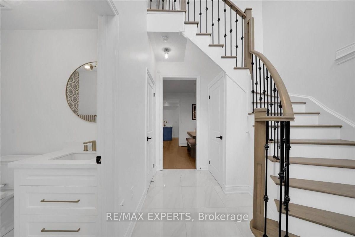 320 Barons Street • Vaughan, ON photo 6