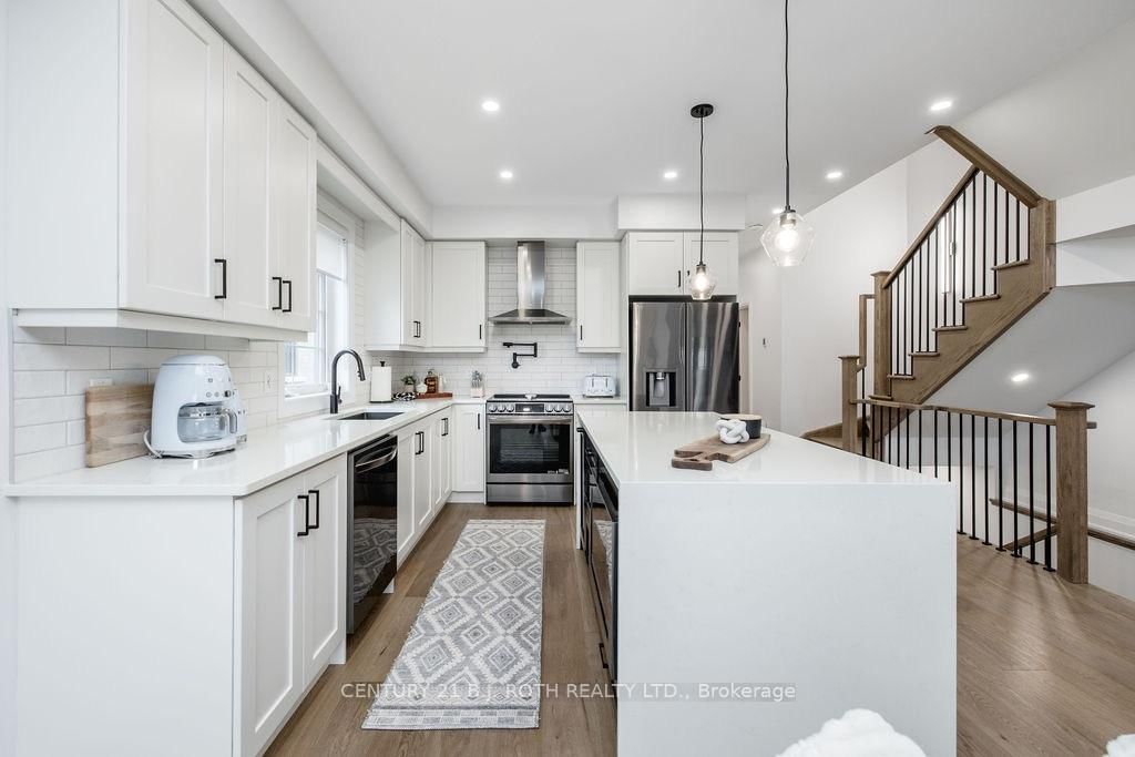 34 Kiernan Crescent N • New Tecumseth, ON photo 11