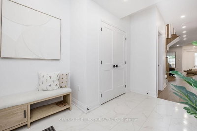 34 Kiernan Crescent N • New Tecumseth, ON photo 4