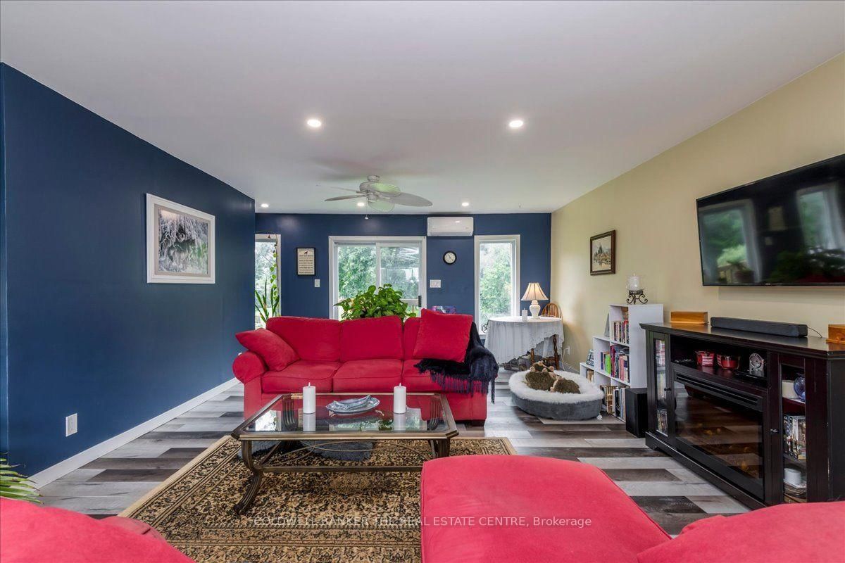 2593 Lawrence Avenue • Innisfil, ON photo 15