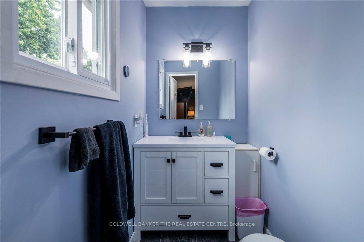2593 Lawrence Avenue • Innisfil, ON photo 17