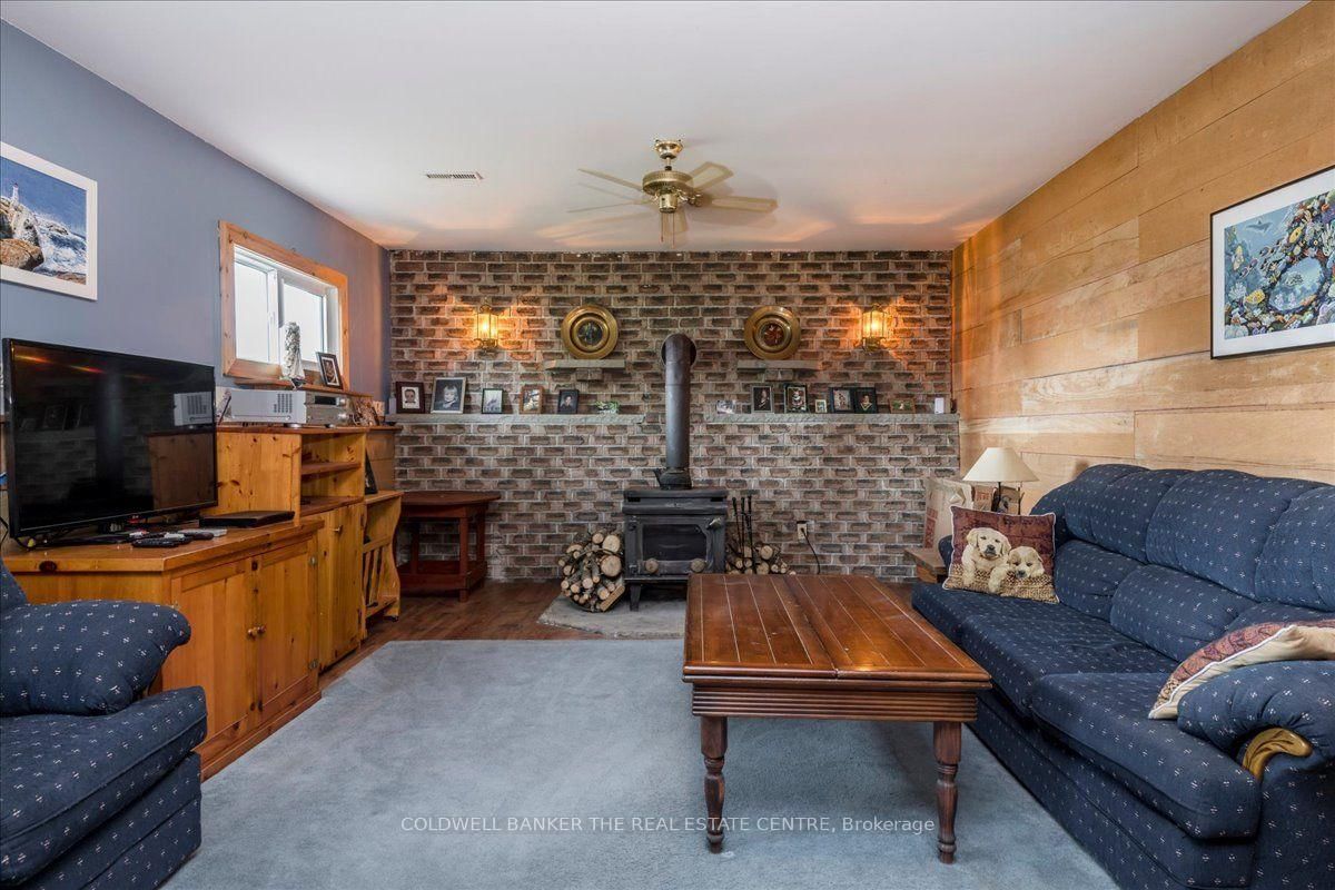 2593 Lawrence Avenue • Innisfil, ON photo 21