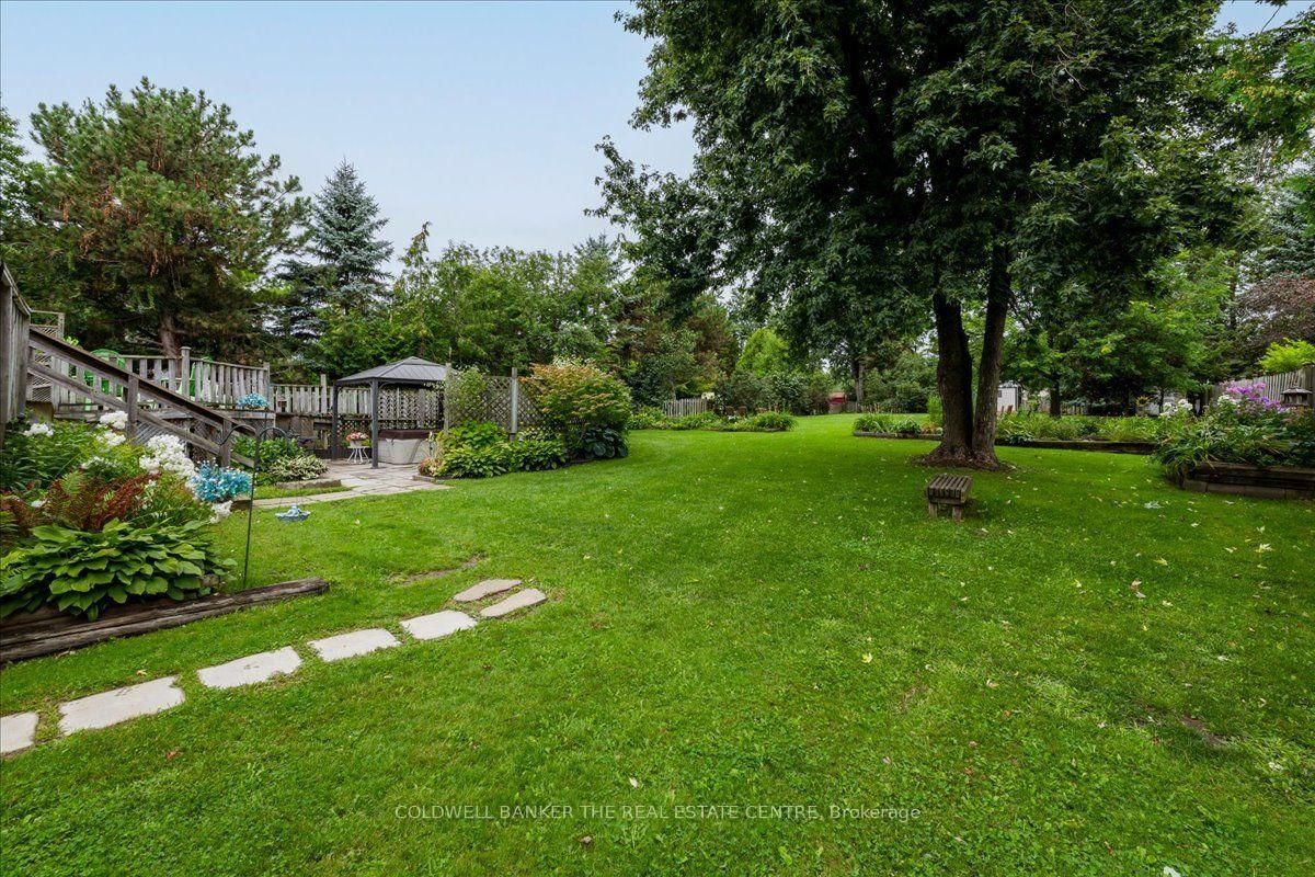 2593 Lawrence Avenue • Innisfil, ON photo 29