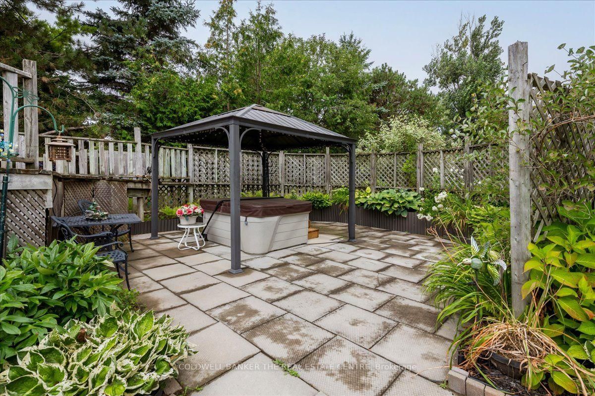 2593 Lawrence Avenue • Innisfil, ON photo 30