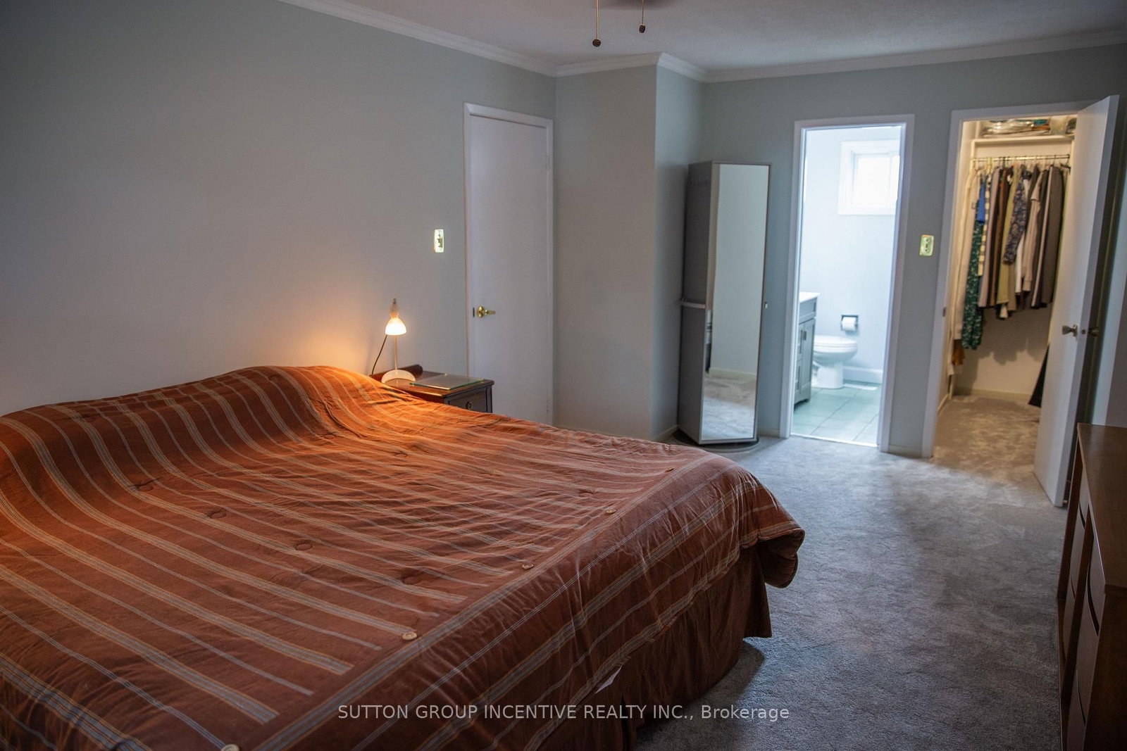 160 Walton Drive • Aurora, ON photo 21