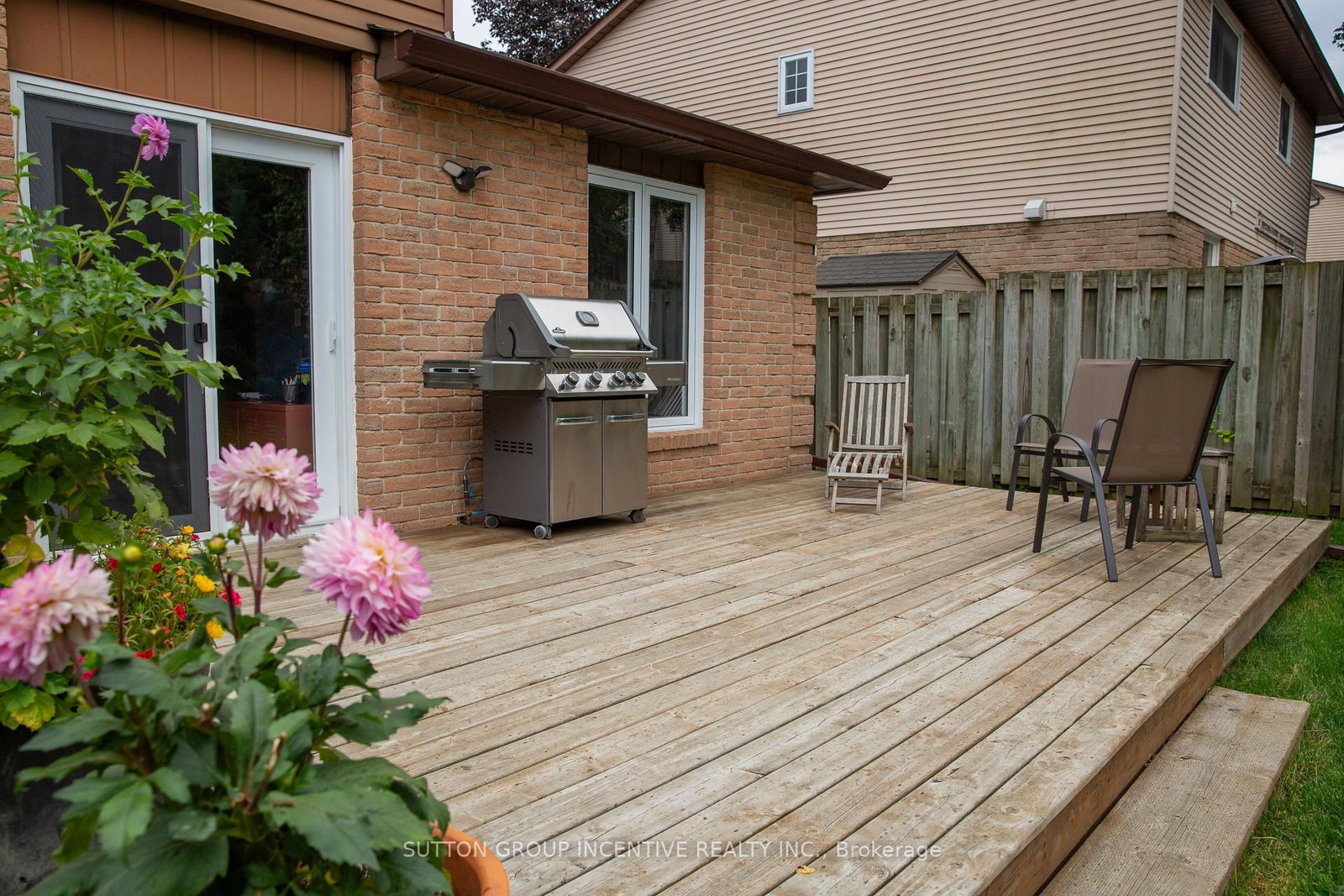 160 Walton Drive • Aurora, ON photo 43