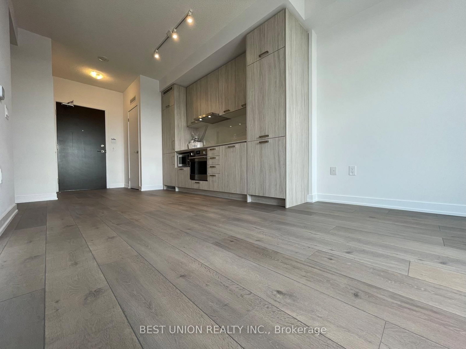1906-38 Honeycrisp Cres, Vaughan, view 7